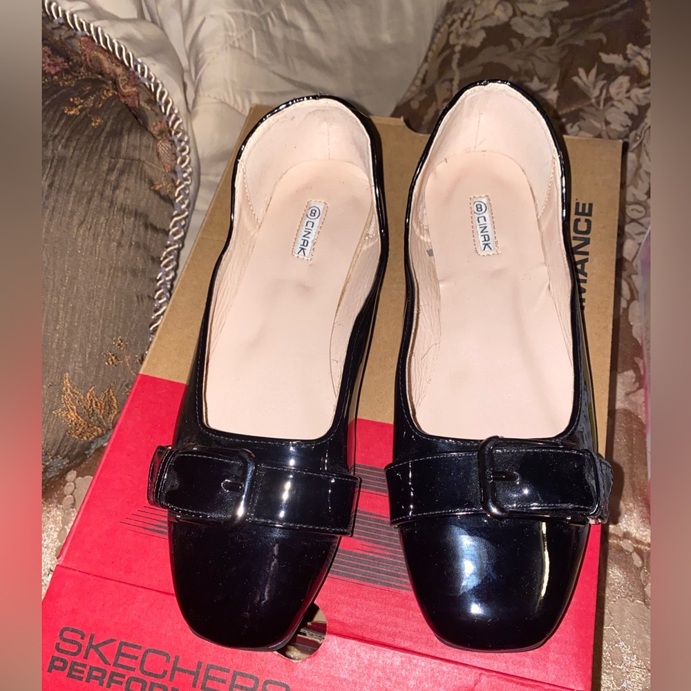 Black slippers
